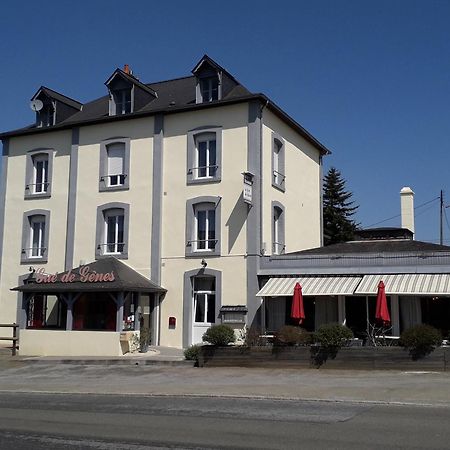 Hotel Le Gue de Genes Ambrieres Les Vallees Exterior foto